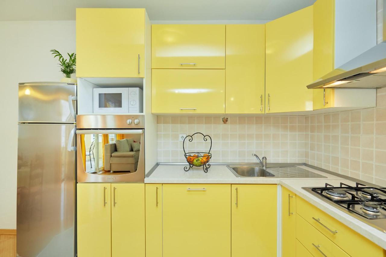 Apartments Zelic Tucepi Phòng bức ảnh