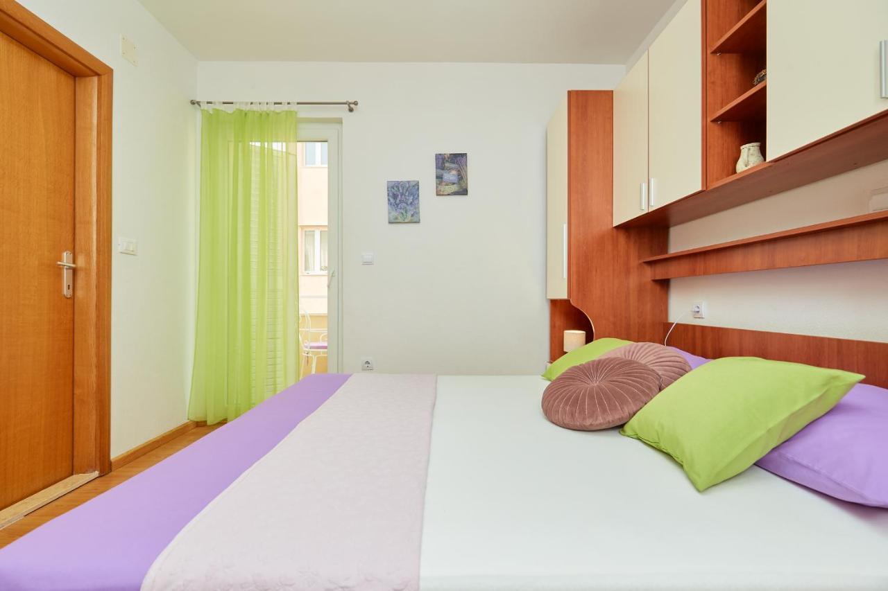 Apartments Zelic Tucepi Phòng bức ảnh