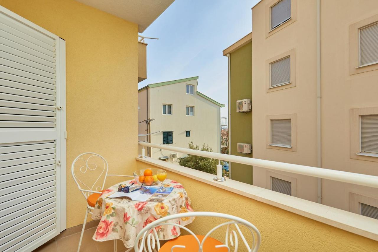 Apartments Zelic Tucepi Ngoại thất bức ảnh
