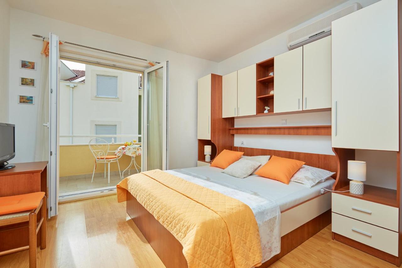 Apartments Zelic Tucepi Ngoại thất bức ảnh