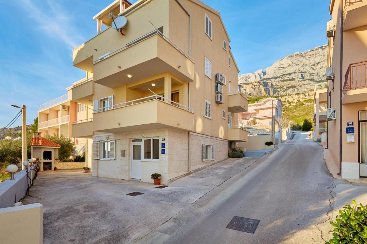 Apartments Zelic Tucepi Ngoại thất bức ảnh