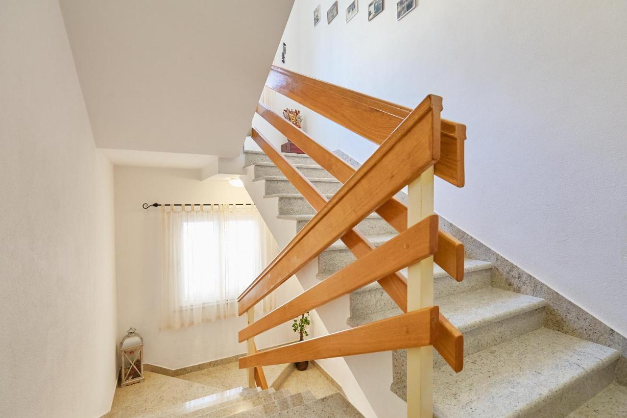 Apartments Zelic Tucepi Ngoại thất bức ảnh